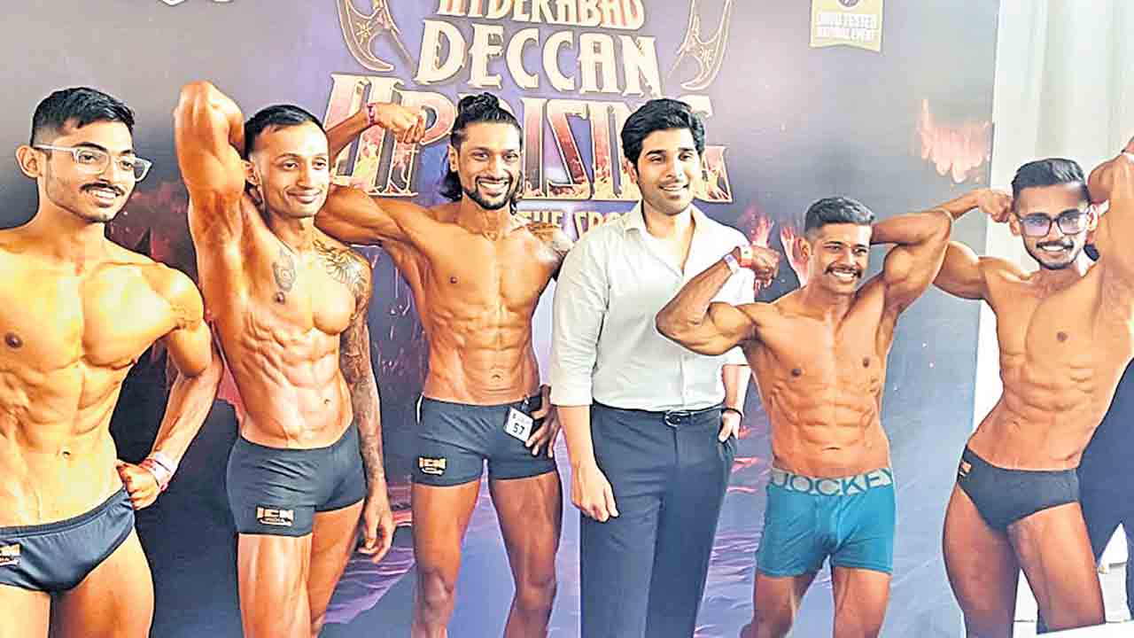 బాడీ బిల్డింగ్‌లో ప్రపంచ ఛాంపియన్లు రావాలి