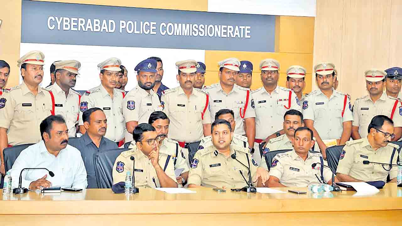 బ్యాట్‌ కోసం వచ్చి.. ప్రాణాలు తీసి..