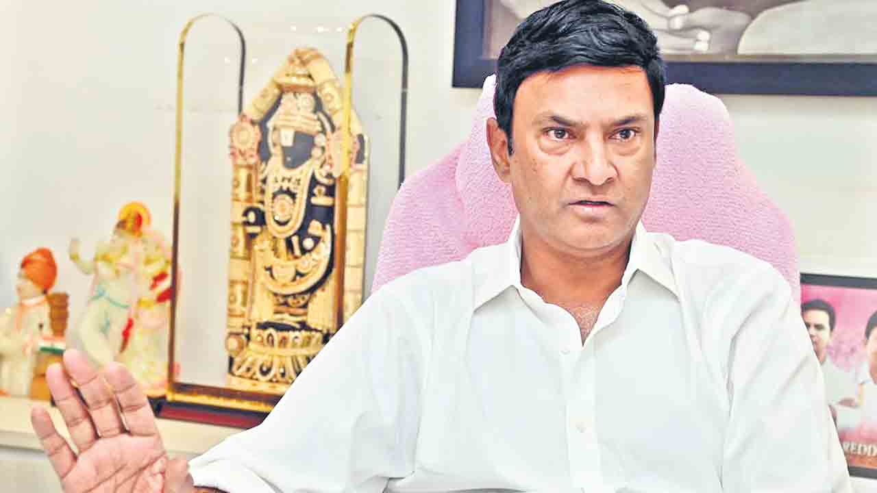 రైల్వే దిగ్బంధనం నుంచి విముక్తి