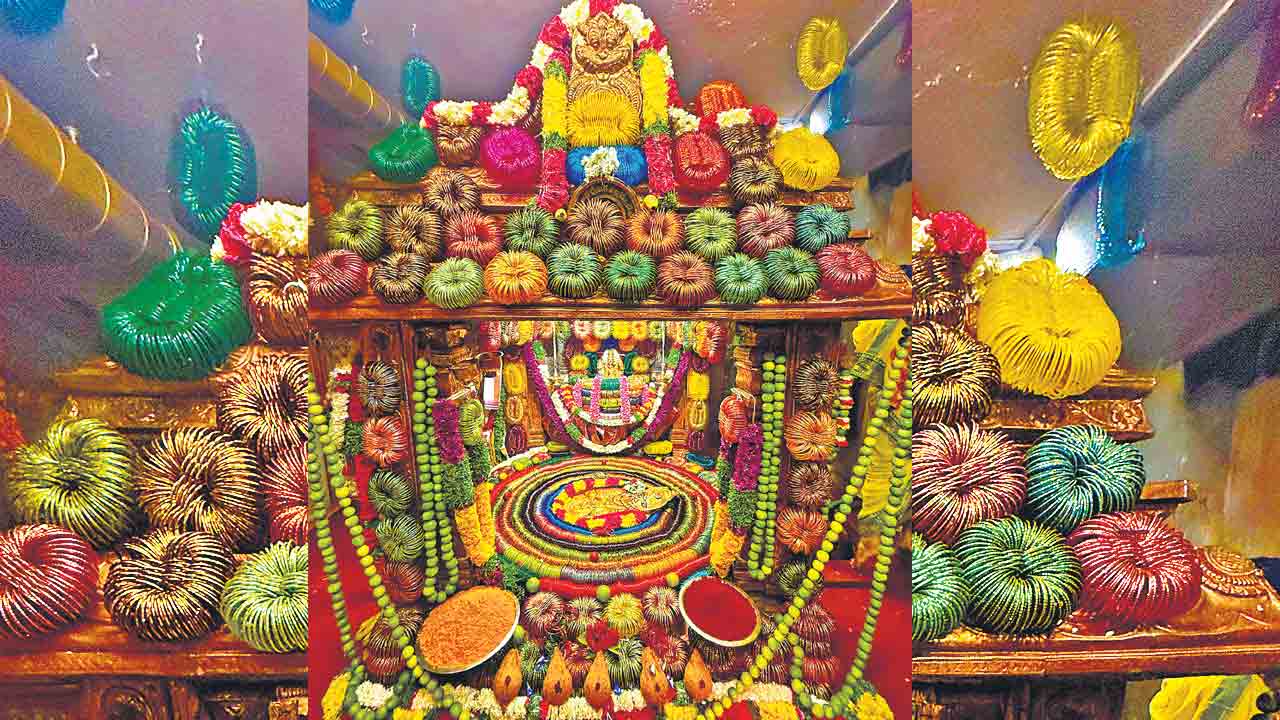 వరలక్ష్మీ నమోస్తుతే!