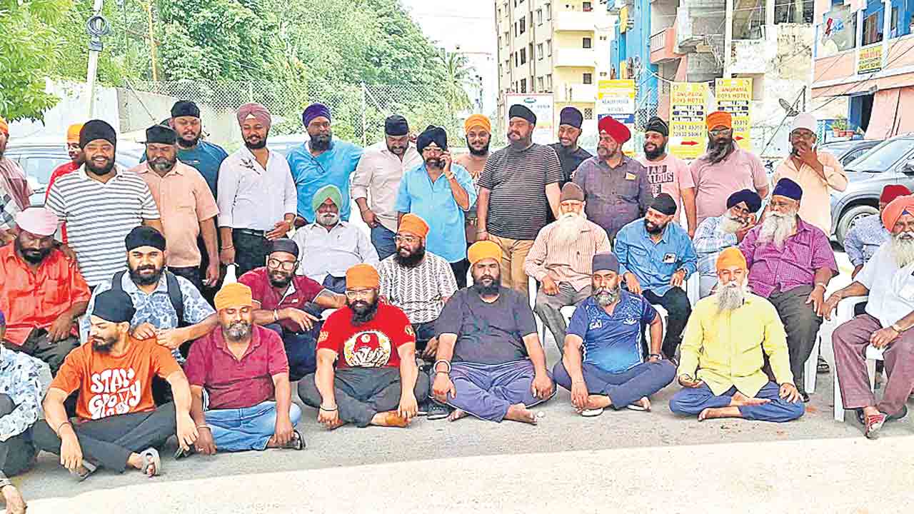 అమీర్‌పేటలో ఉద్రిక్తం