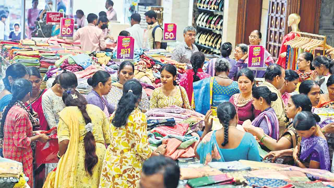 సీఎంఆర్‌.. ఆఫర్లు అద్భుతం