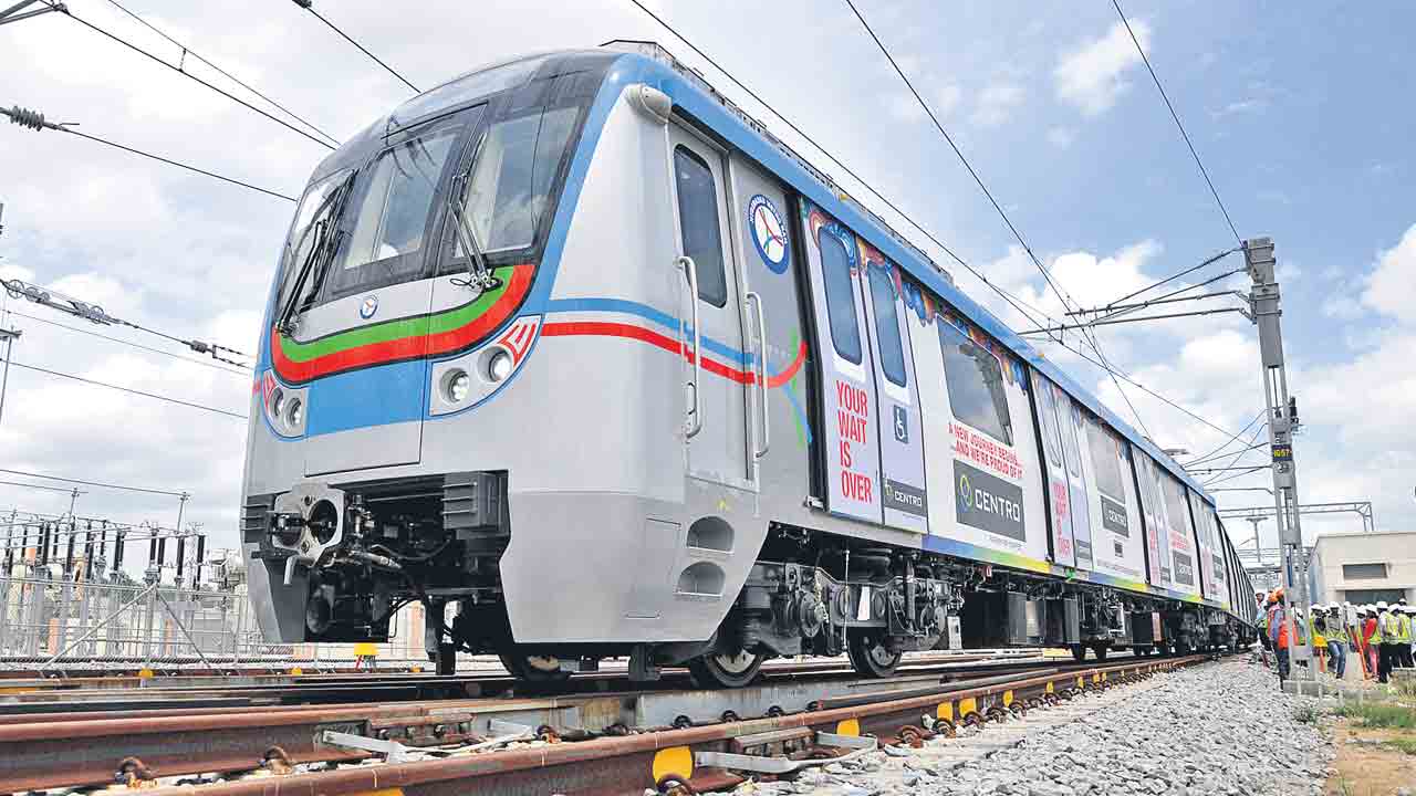 Hyderabad Metro | చినుకు పడితే ‘మెట్రో’కు వణుకు.. వరుస వర్షాలతో వెంటాడుతున్న బ్రేక్‌ డౌన్‌ భయం