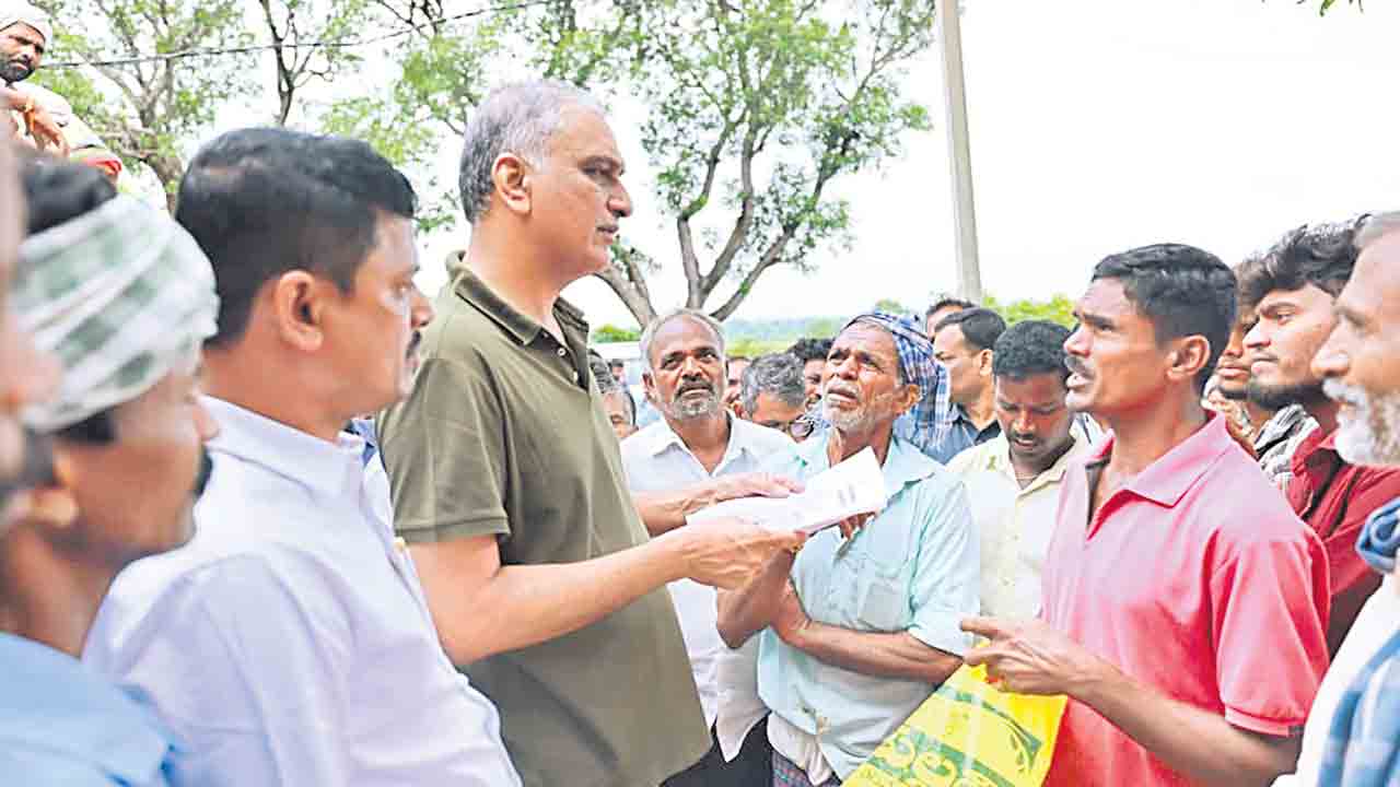 యూరియా గోస్ర పభుత్వాల పాపమే