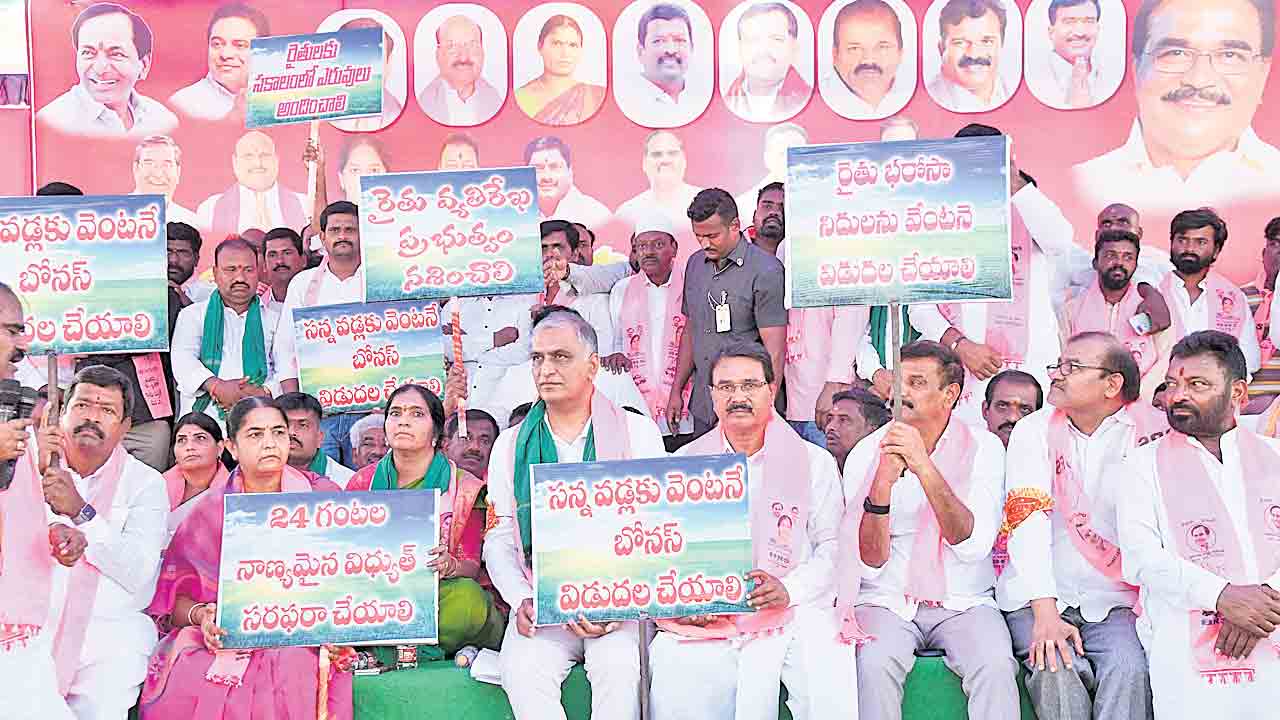 సర్కార్‌ వైఫల్యంతోనే రైతు ఆత్మహత్యలు