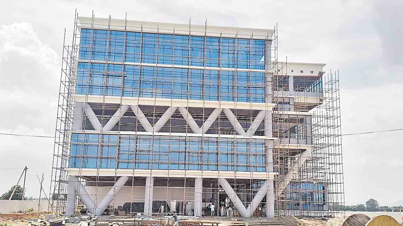 కేసీఆర్‌ హయాంలో ఐటీ విస్తరణ