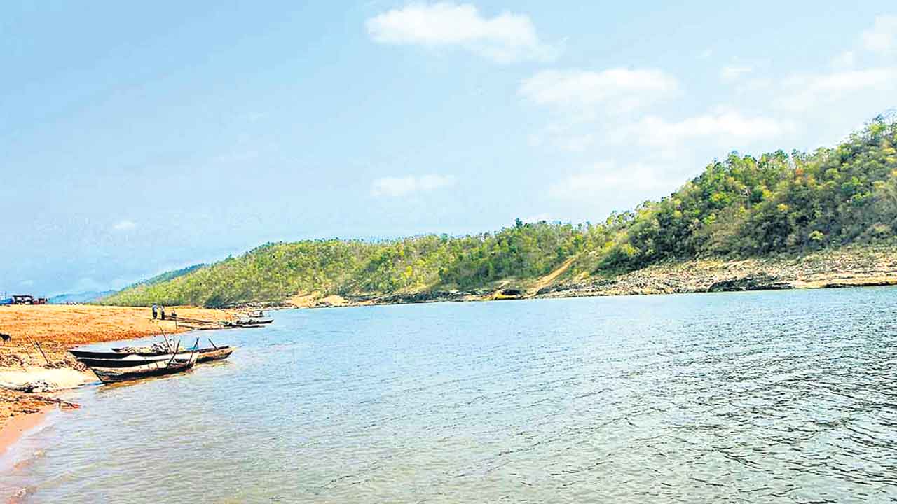 ఇచ్చంపల్లితో తెలంగాణ మునుగుడే!.. ఎగువన గోదావరిని ఎత్తిపోయలేం.. దిగువన నీటిని వాడుకోలేం!