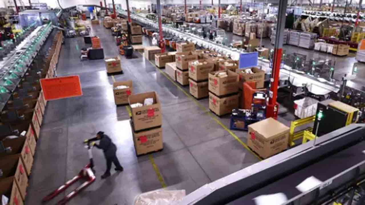 India suspend postal services to US | భారత్‌ కీలక నిర్ణయం.. ఆగస్ట్‌ 25 నుంచి   అమెరికాకు పోస్టల్‌ సేవలు నిలిపివేత