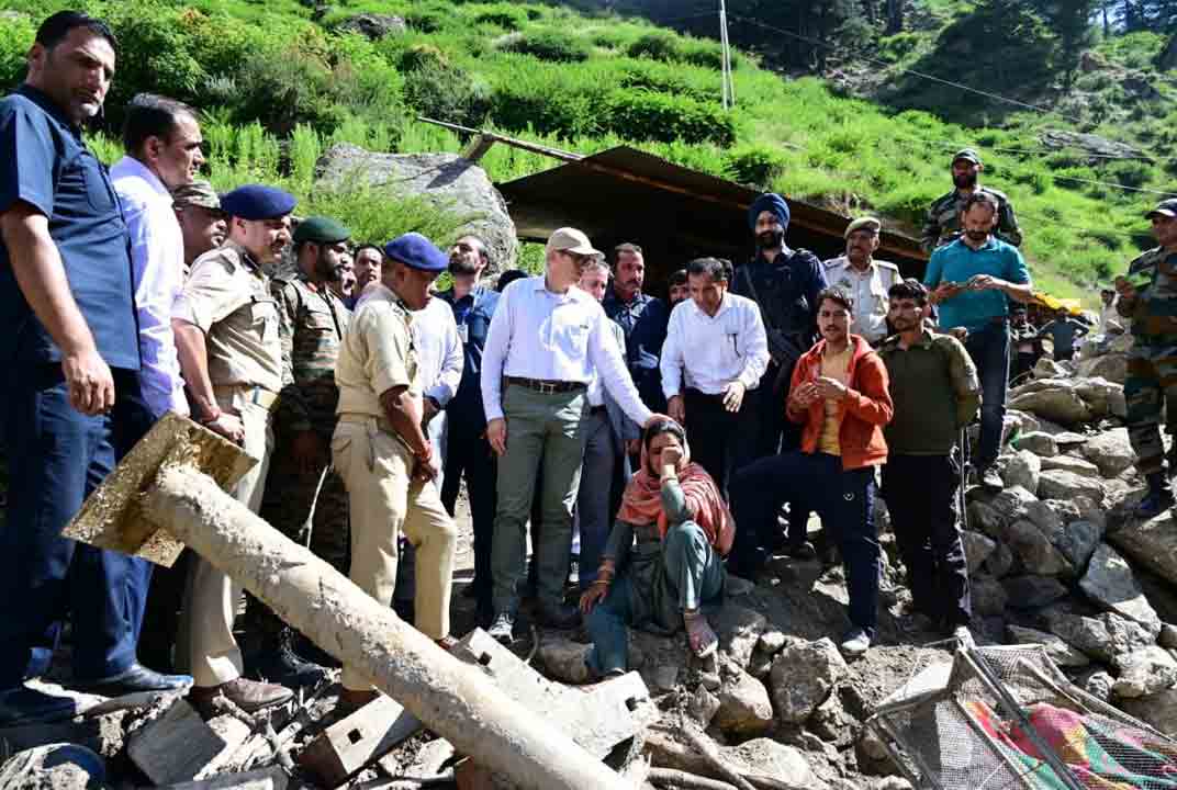 Cloudburst | చషోటి గ్రామాన్ని సందర్శించిన జమ్ము కశ్మీర్‌ సీఎం.. బాధితులకు ఎక్స్‌గ్రేషియా ప్రకటన