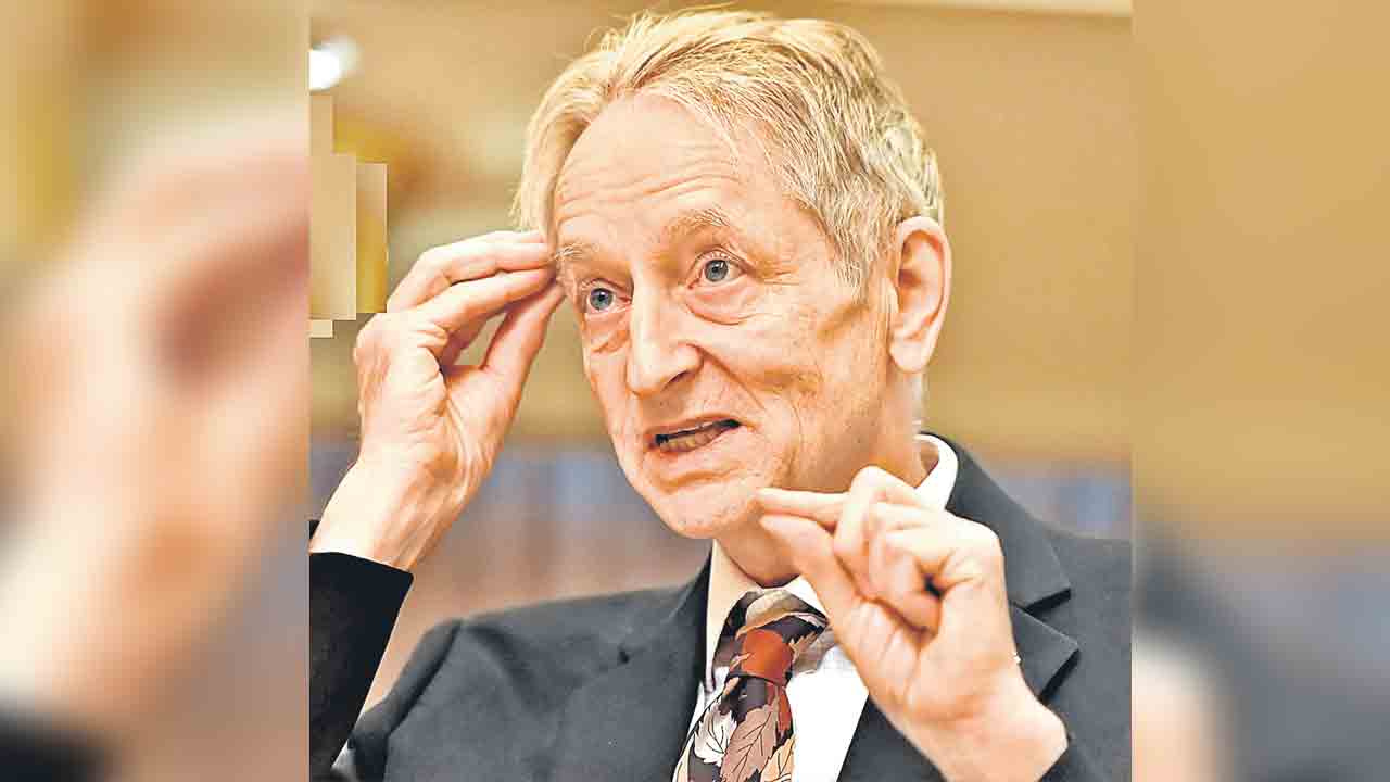 మానవత్వాన్ని ఏఐ తుడిచిపెడుతుంది.. కృత్రిమ మేధ గాడ్‌ఫాదర్‌ జెఫ్రీ హింటన్‌ హెచ్చరిక