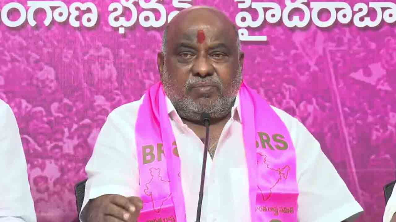 రేవంత్ రెడ్డి ప్రవర్తన బాగలేదు : జోగు రామన్న