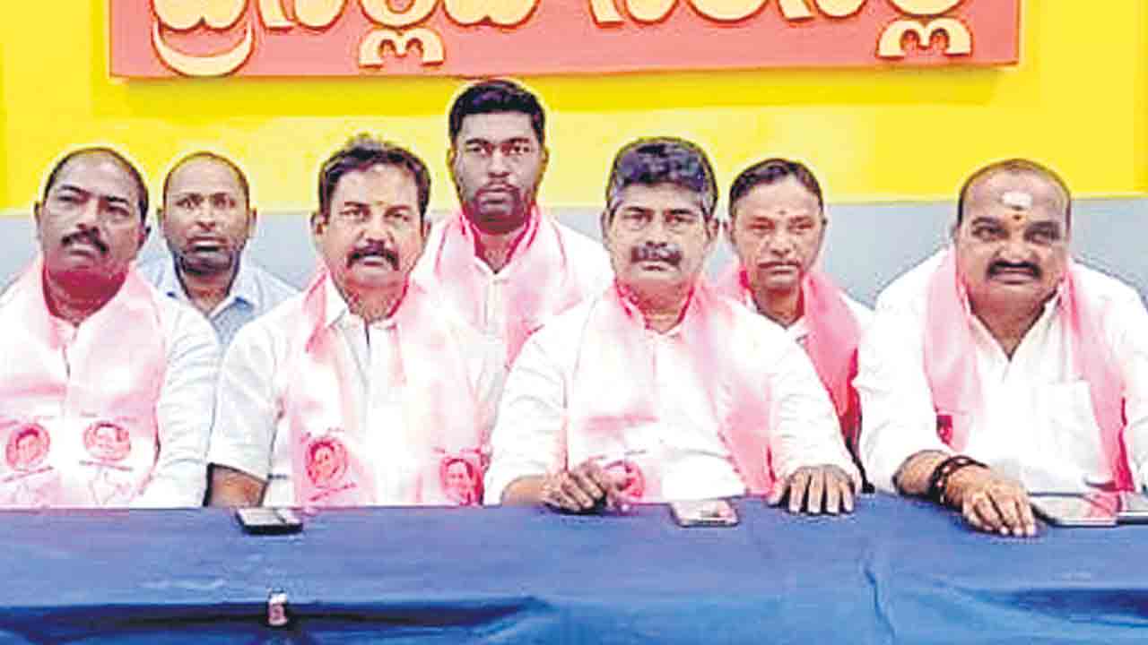 మేడిపల్లి సత్యం నోరు జాగ్రత్త