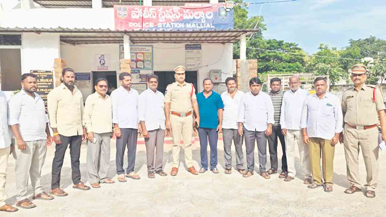 యాత్ర పేరిట నిర్బంధకాండ!