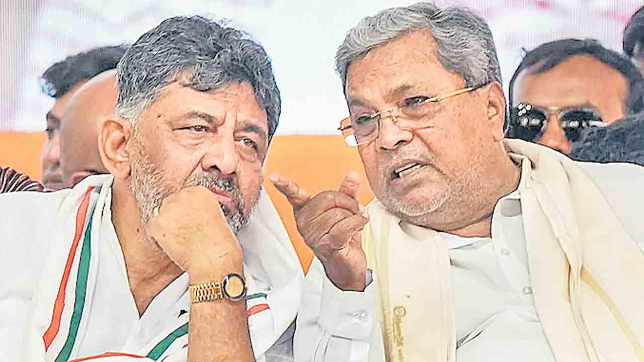 5 గ్యారెంటీలతో కర్ణాటక కుదేలు.. హామీల అమలుకు నిధుల కొరత