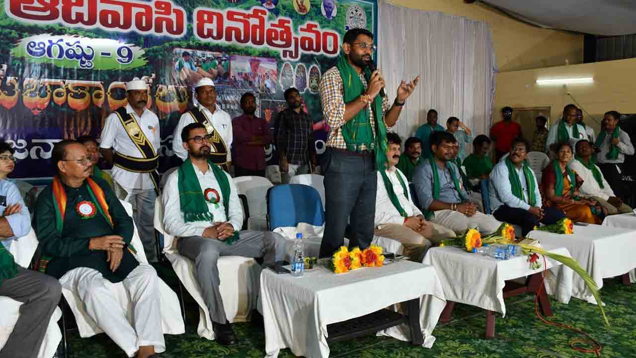 సంస్కృతి, సంప్రదాయాలు పాటించడంలో గిరిజనులది ప్రత్యేక స్థానం