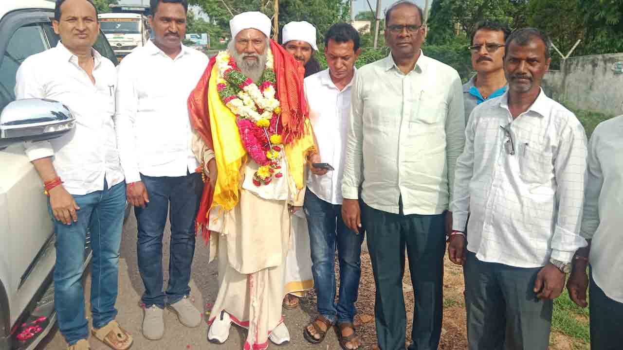 Krishnananda Ji Maharaj | సిద్దయోగి కృష్ణానంద జీ మహారాజ్కు ఘనస్వాగతం