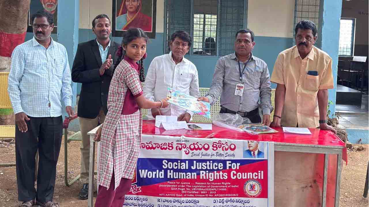 Students rally | మత్తు పదార్థాలకు బానిస కావొద్దని విద్యార్థుల ర్యాలీ