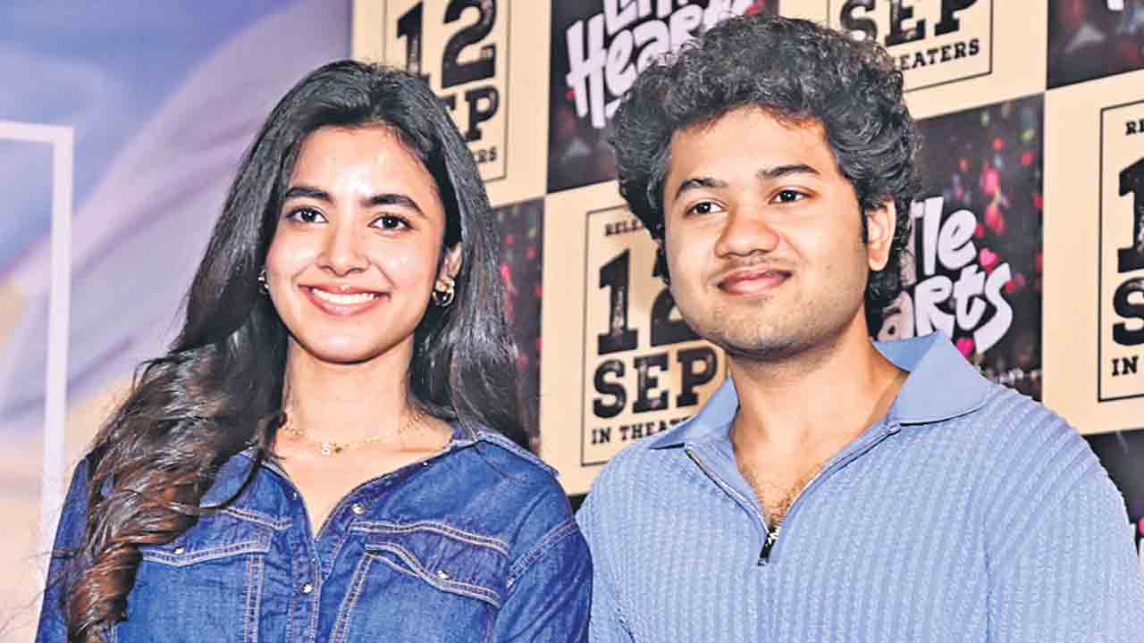 లిటిల్‌ హార్ట్స్‌ ప్రేమ చప్పుడు