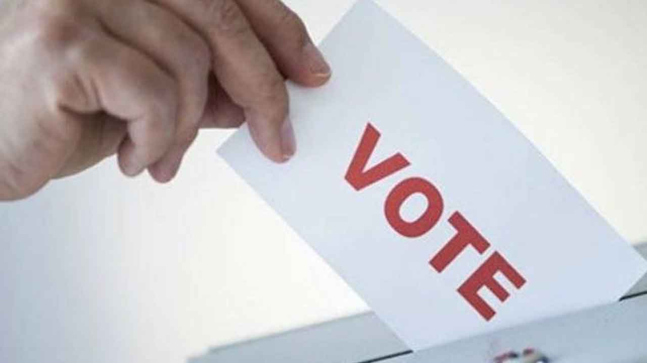 పదవుల్లో సామాజిక న్యాయం ఏదీ?.. కాంగ్రెస్‌ను ఒకట్రెండు కులాలకే పరిమితం చేస్తారా?