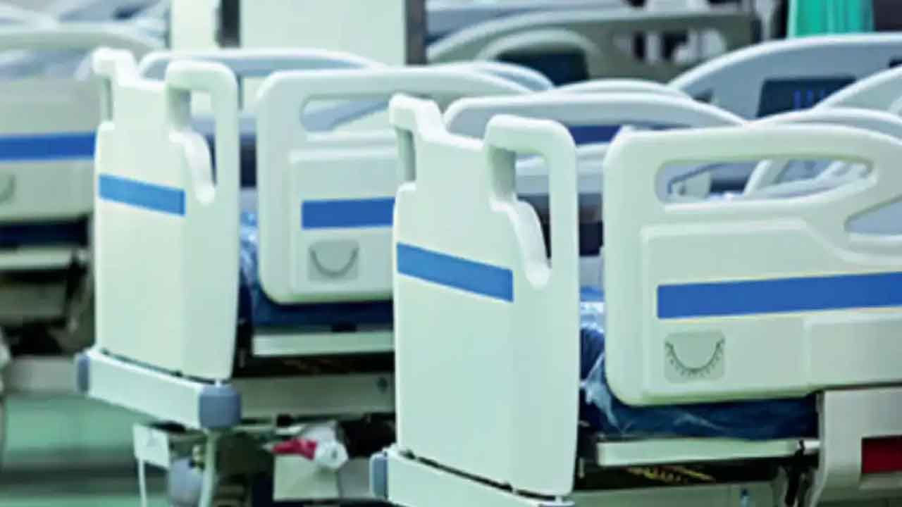 డాక్లర్ల నిర్ల్యక్ష్యంతో రోగి మృతి