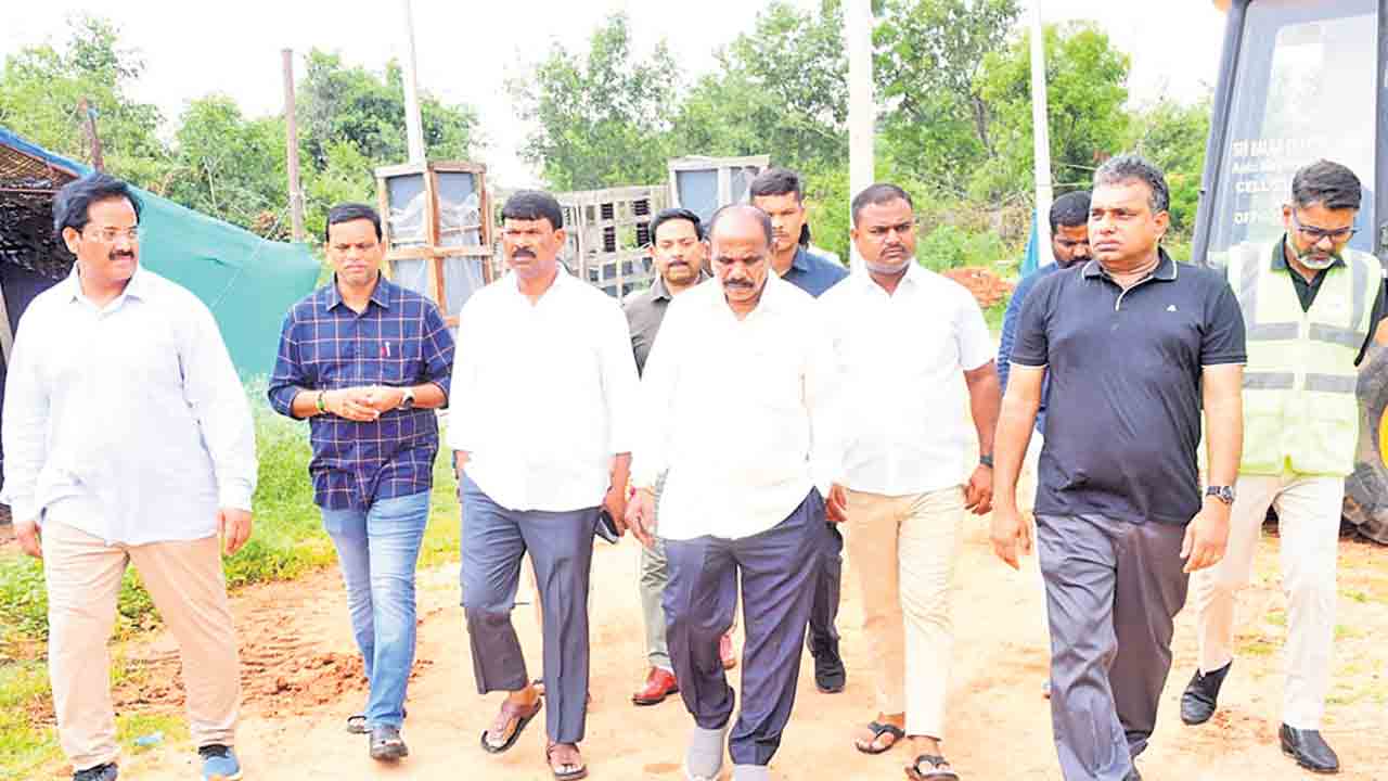 ప్రారంభమైన పనులకు శంకుస్థాపనా..?