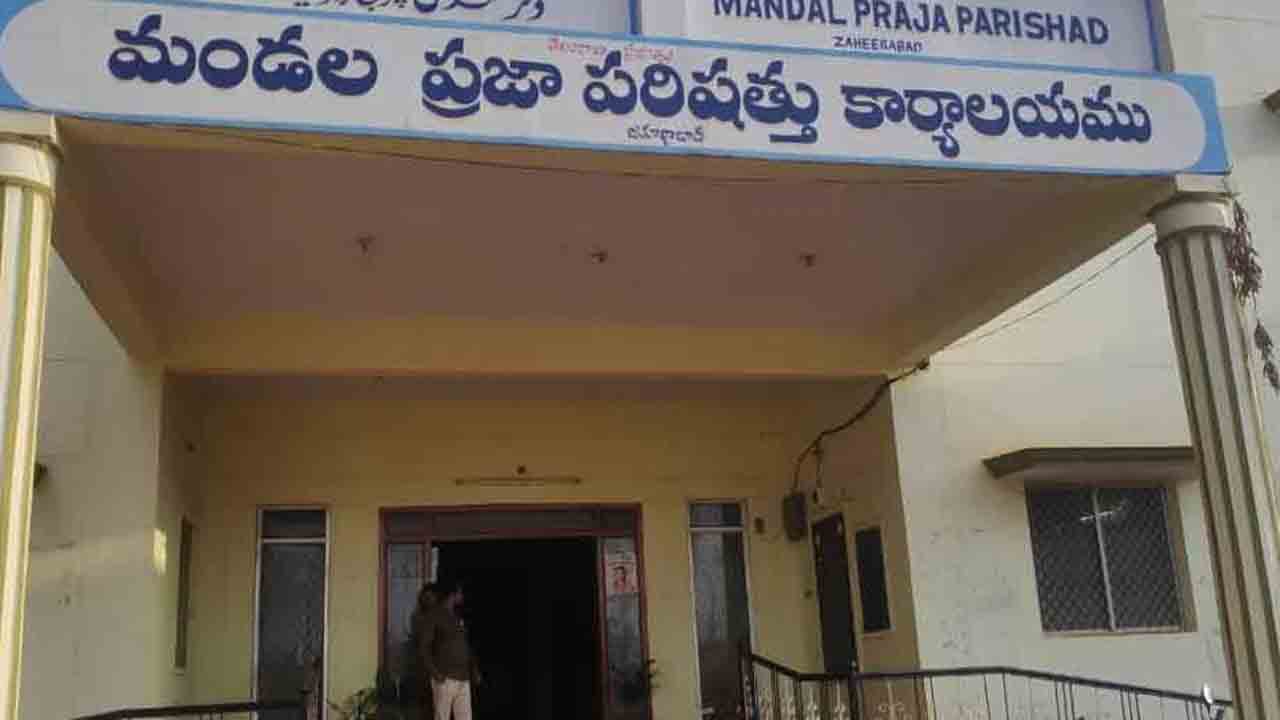 ఎంపీడీవోల బదిలీల్లో తిరకాసు!