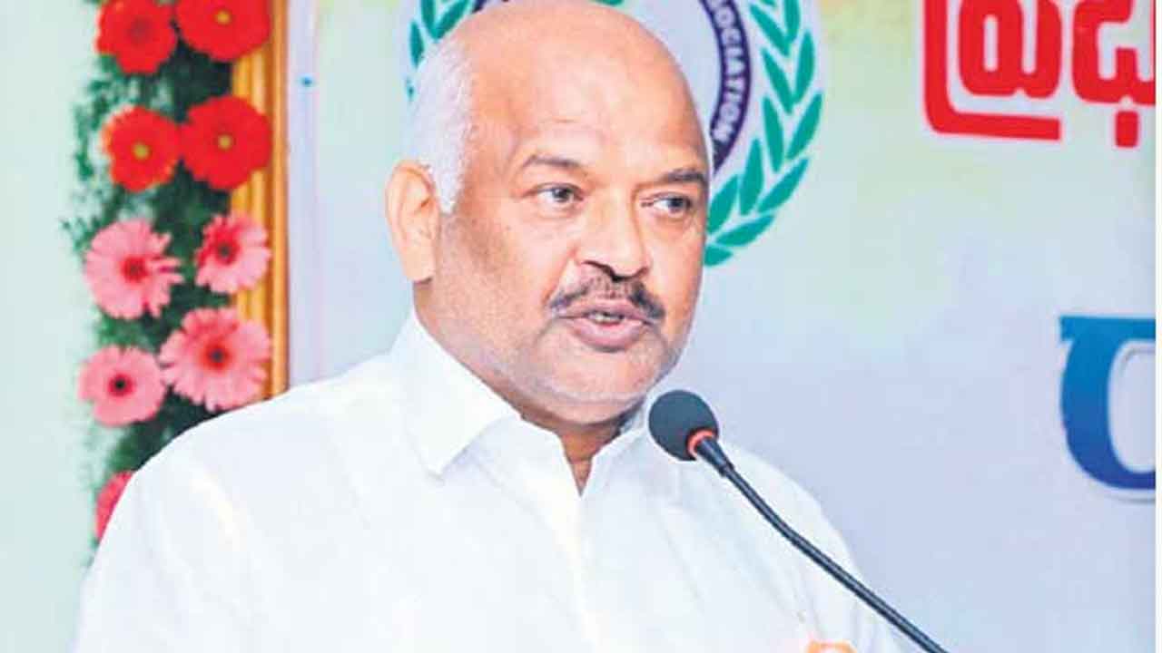 కొత్త కాలేజీలకు పోస్టులు మంజూరుచేయండి.. మధుసూదన్‌రెడ్డి డిమాండ్‌