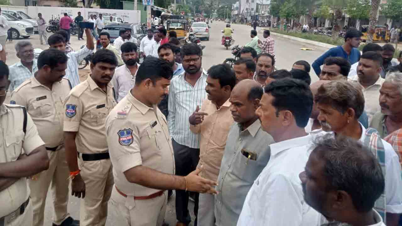 ప్రజా సమస్యలను ప్రశ్నిస్తే దాడులా?