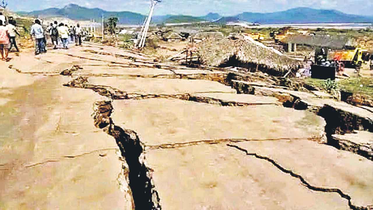 Polavaram Cofferdam | పోలవరం కాఫర్‌డ్యామ్‌కు భారీగానే డ్యామేజ్‌.. తాజాగా వెలుగుచూసిన ఫొటోలు