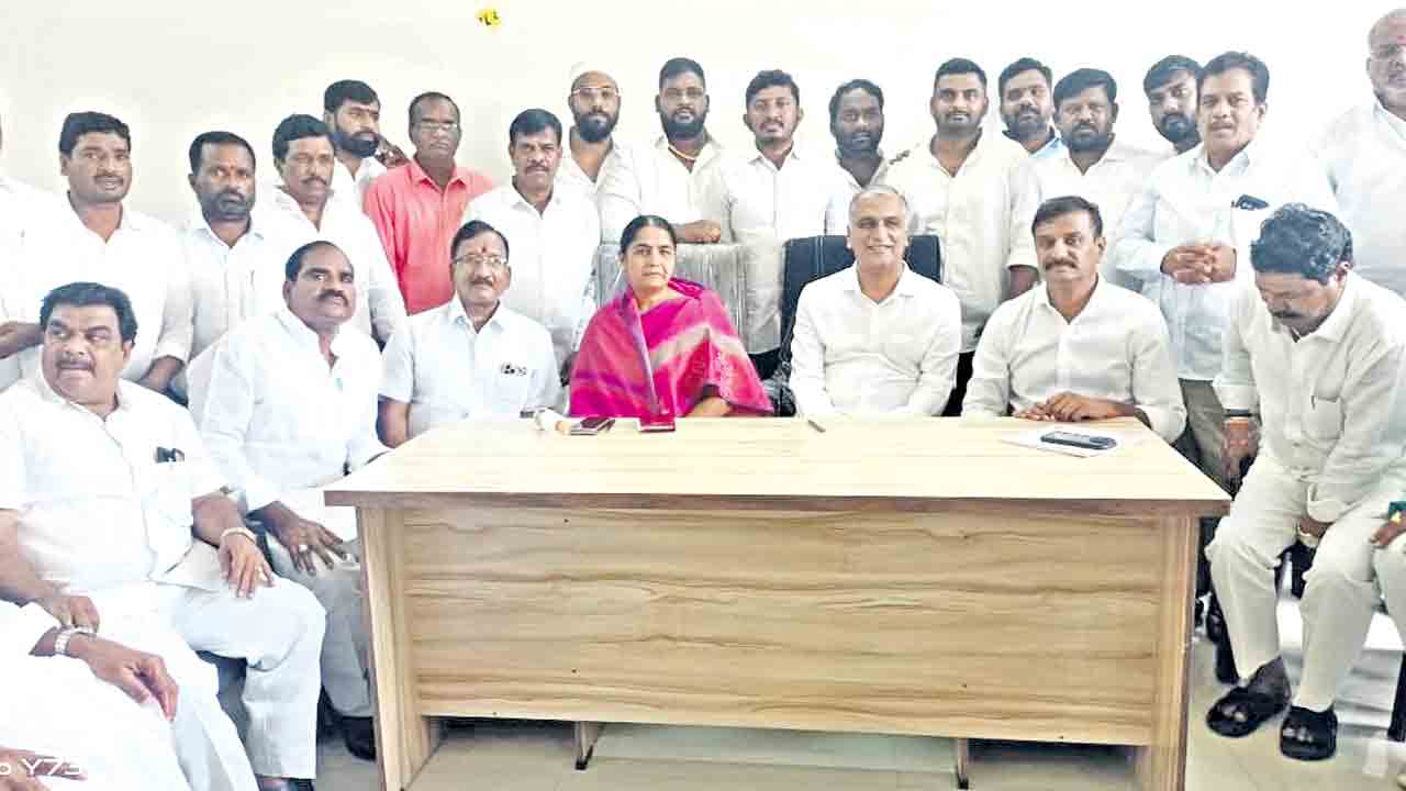 బీఆర్ఎస్ సర్కారుంటే హల్దీ వాగులో కాళేశ్వరం నీళ్లు పారేవి