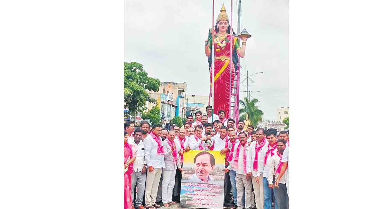 దాహార్తిని తీర్చిన ఘనత కేసీఆర్‌దే