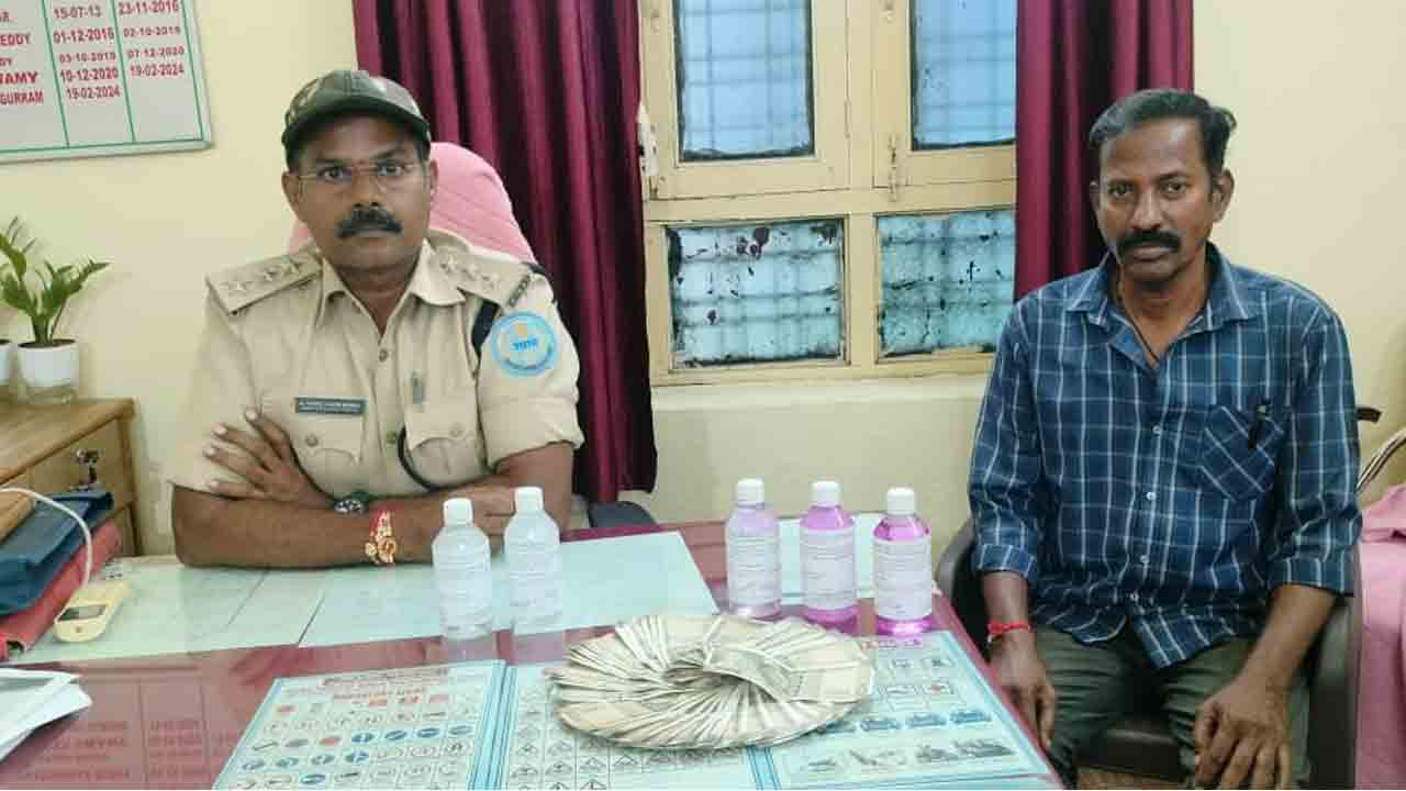 ACB Raids | రెండు జిల్లాలో ఏసీబీ దాడులు.. రెడ్‌ హ్యండెడ్‌గా చిక్కిన ఉద్యోగులు