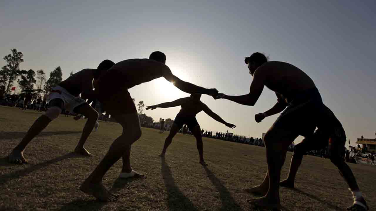 కబడ్డీ అసోసియేషన్‌కు హైకోర్టు నోటీసులు