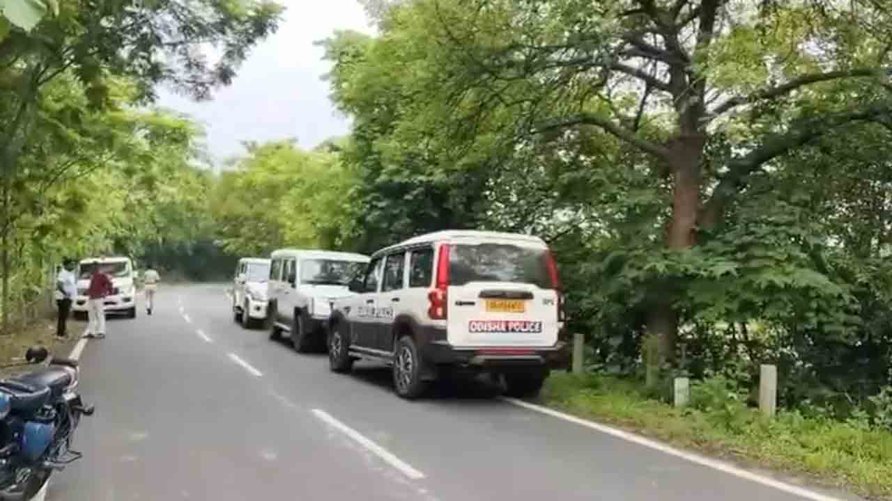 Crime news | రోడ్డు పక్కన మూత్ర విసర్జనకు ఆగిన మహిళపై సామూహిక అత్యాచారం..!