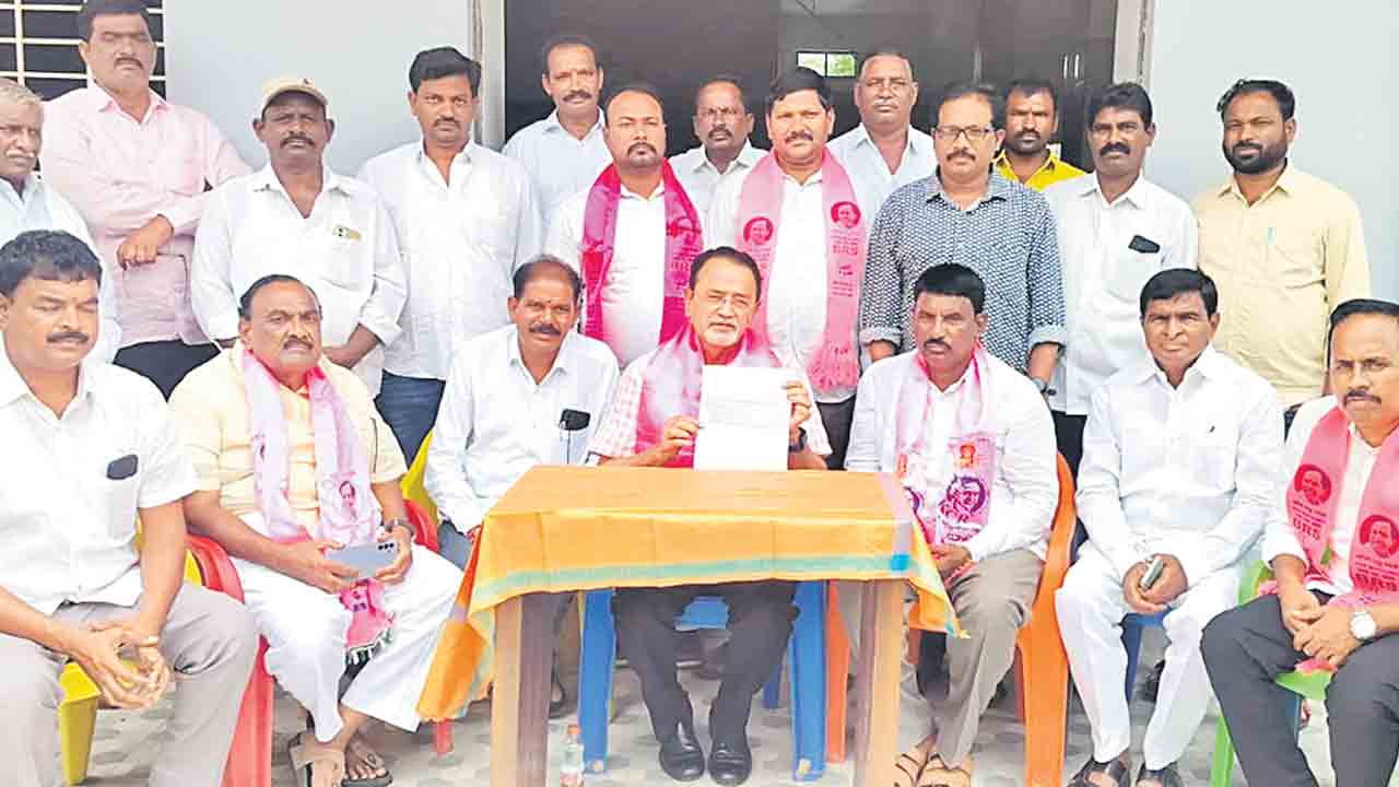 పంద్రాగస్టు నాడూ పచ్చి అబద్ధాలేనా!