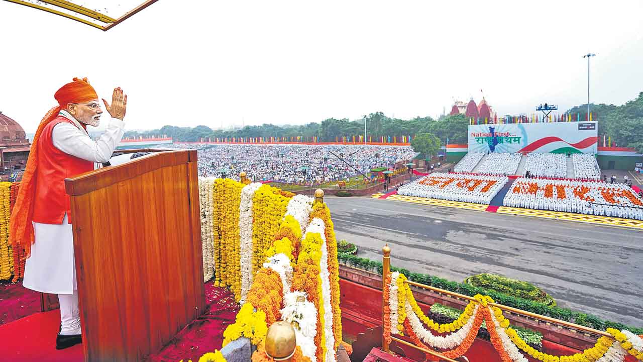 జీఎస్టీని సంస్కరిస్తాం.. మోదీ మాట.. నెటిజన్‌ తూటా!