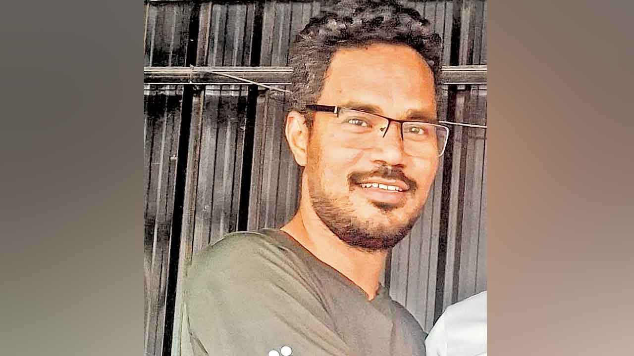 మోదీజీ.. బెట్టింగ్‌ యాప్‌లు బ్యాన్‌ చేయండి