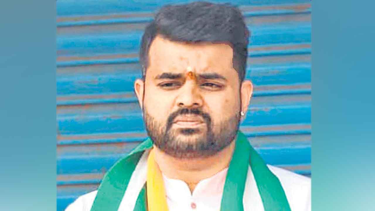 లైంగిక దాడి కేసులో ప్రజ్వల్‌ దోషి