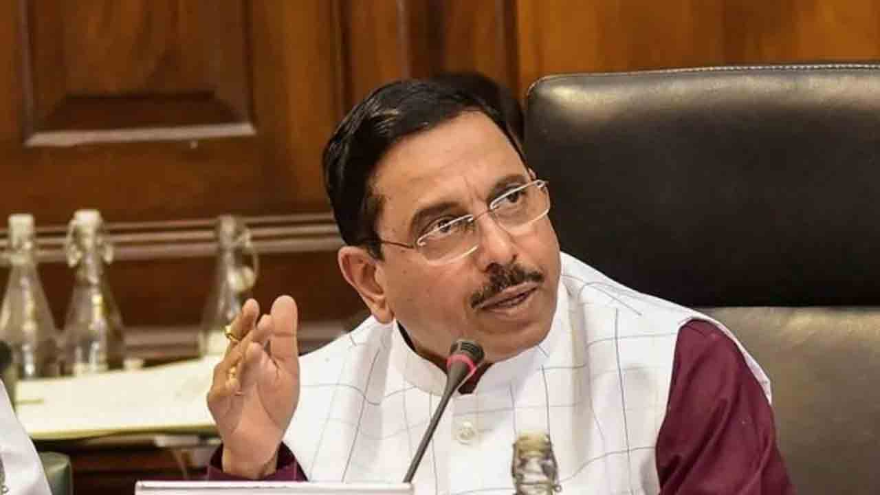 Pralhad Joshi | సీఎం సిద్ధరామయ్య ధర్మస్థలపై తన వైఖరి మార్చారు: కేంద్ర మంత్రి ప్రహ్లాద్ జోషి