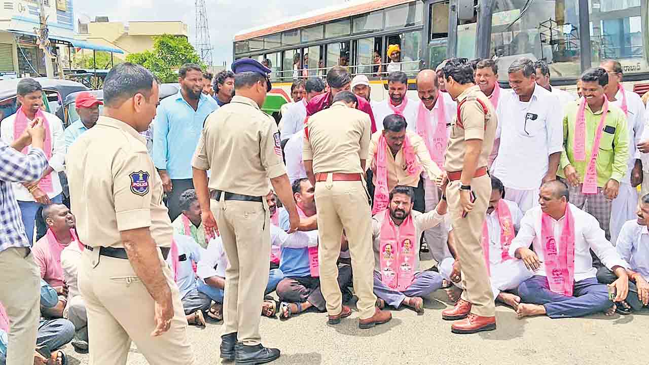 రైతుల పక్షాన పోరాడితే కేసులా..?