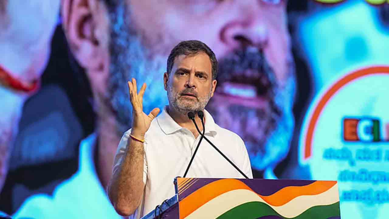 సాఫ్ట్‌వేర్‌తో ఓట్ల తొలగింపు.. ఓటు దొంగలను రక్షిస్తున్న సీఈసీ జ్ఞానేశ్‌ కుమార్‌