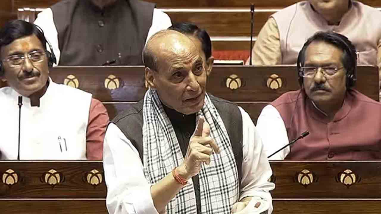 Rajnath Singh | ‘ఆయన దగ్గర ఆటమ్‌ బాంబు ఉంటే పేల్చనివ్వండి’.. రాహుల్‌గాంధీపై రక్షణ మంత్రి సెటైర్‌