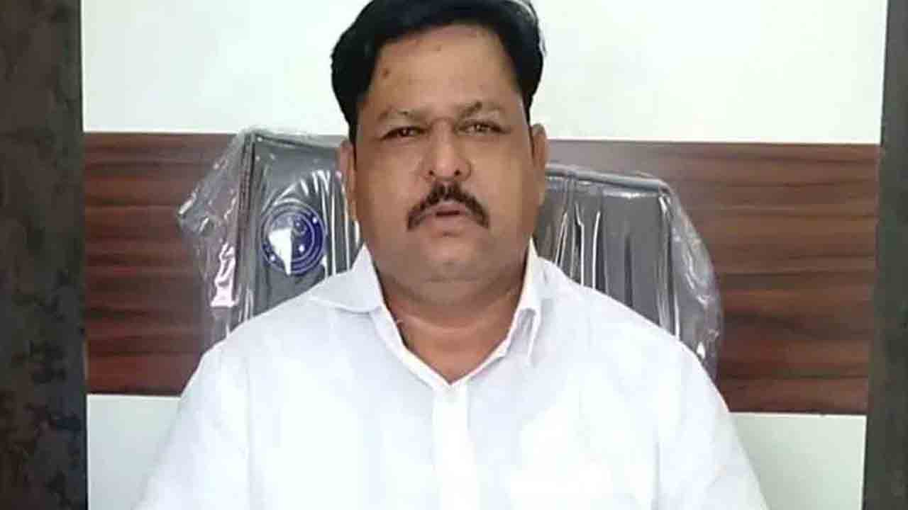 Rambal Naik | తెల్లం వెంకట్రావు, సోయం బాపూరావులను కాంగ్రెస్‌ పార్టీ నుంచి సస్పెండ్‌ చేయాలి : రాంబల్ నాయక్