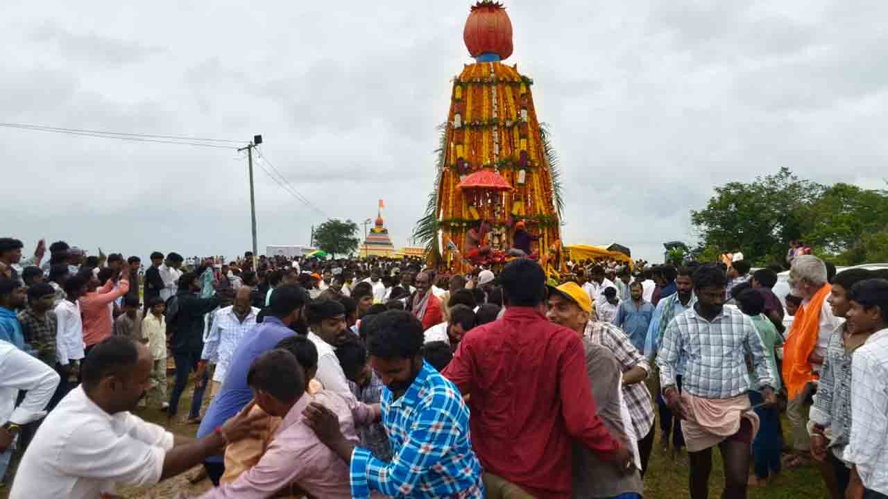 Rathotsavam | ఘనంగా రామలింగేశ్వర స్వామి రథోత్సవ వేడుకలు