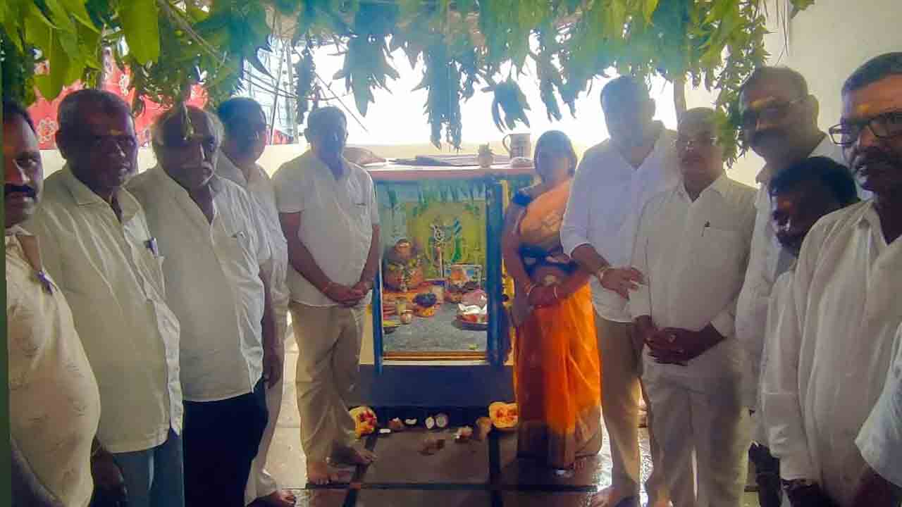 Renuka Yellamma kalyanam | గ్రామ దేవతల ఆశీస్సులతోనే ప్రజలకు సుఖశాంతులు..