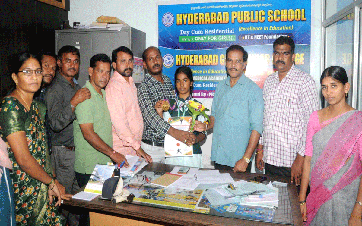 Kodada : జాతీయ స్థాయి క‌రాటే పోటీల్లో విద్యార్థిని రిశ్వినికి గోల్డ్ మెడ‌ల్‌