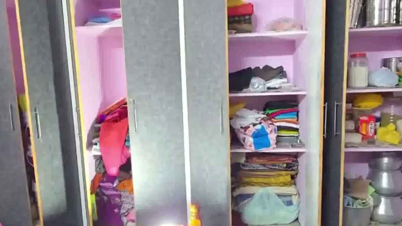 ఎస్‌ఐ ఇంట్లో దోపిడీ