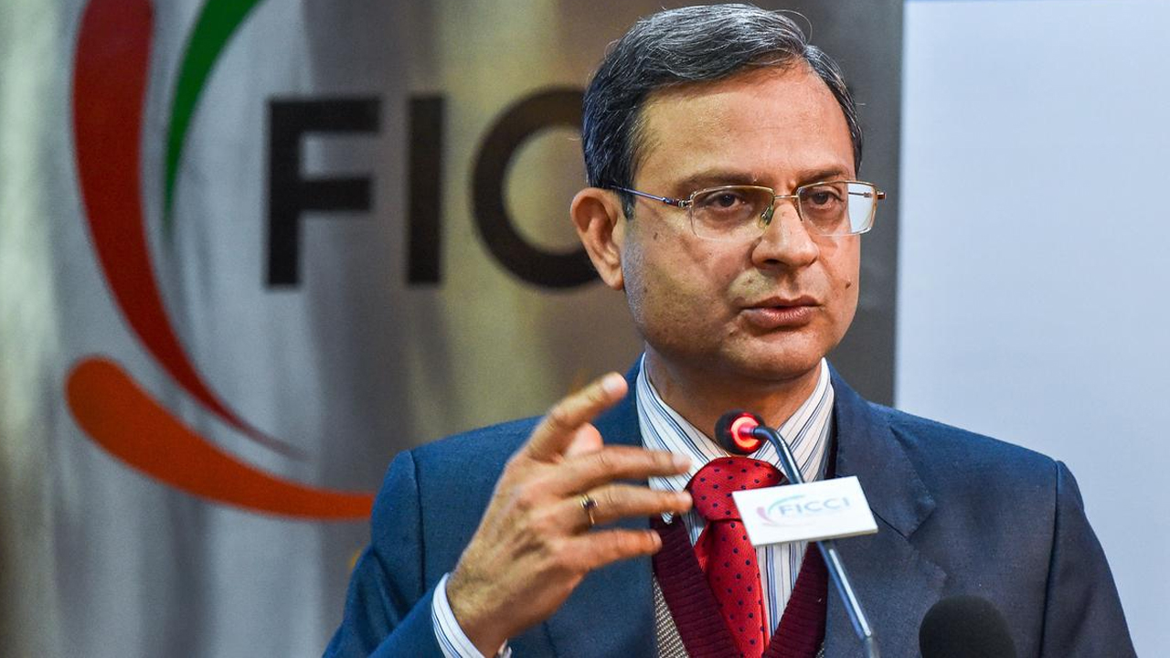 RBI | బ్యాంకుల క్రెడిట్‌ను పెంచుతాం : ఆర్‌బీఐ సంజయ్‌ మల్హోత్రా