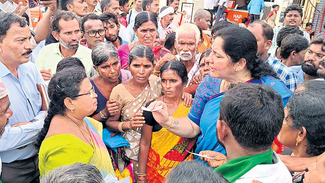 రైతులపై సీఎం రేవంత్రెడ్డికి సోయిలేదు