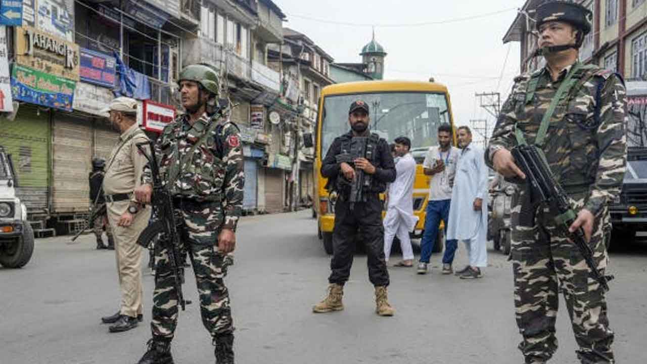 Bedroom jihadis | జమ్ము కశ్మీర్‌లో బెడ్‌రూమ్‌ జిహాదీలు!